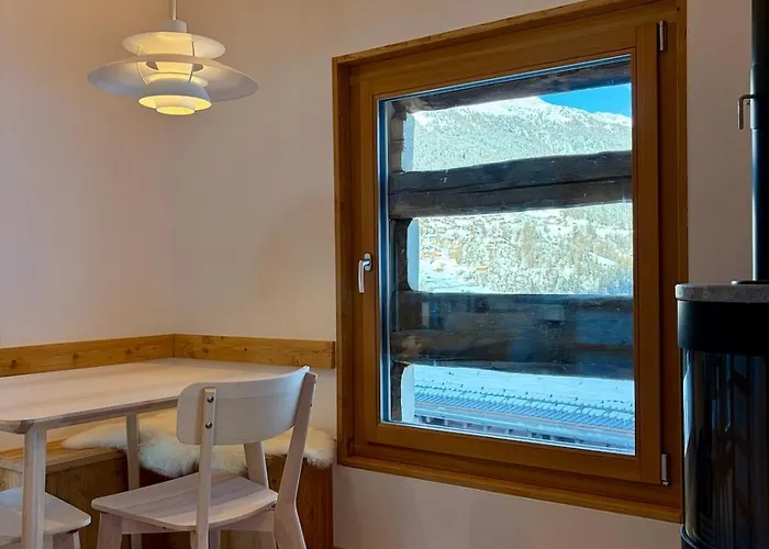 Chalet Le Grenier D'isabelle - Raccard En Anniviers