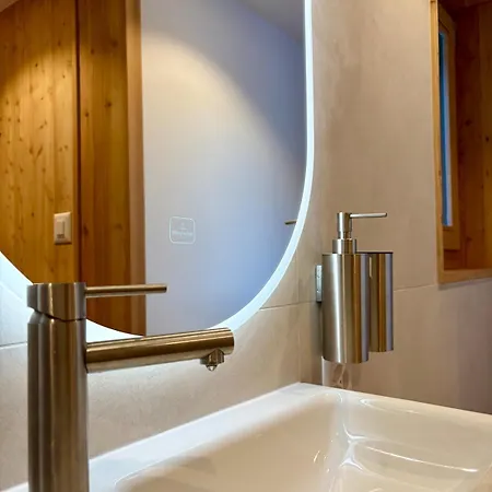 Chalet Le Grenier D'isabelle - Raccard En Anniviers *